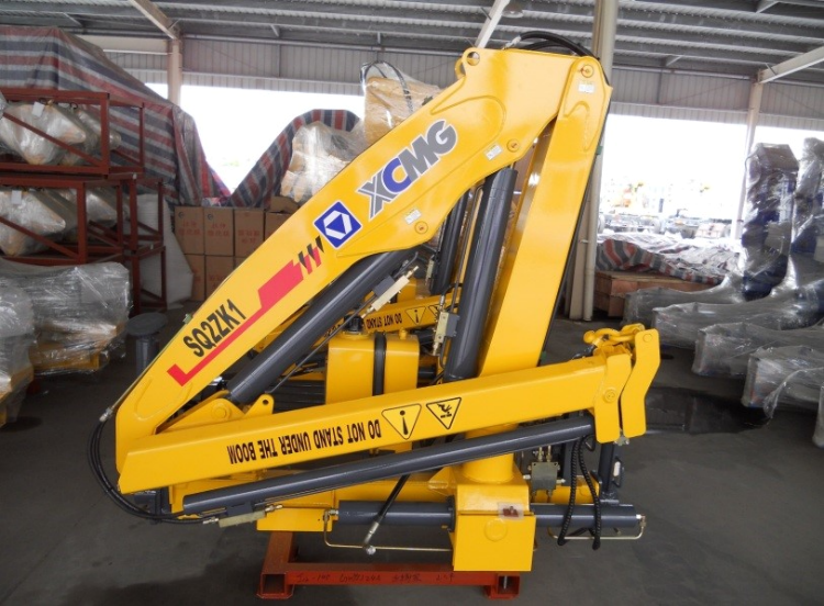 XCMG Official SQ3.2ZK1 3.2 ton mini folding crane truck with crane for sale